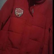 کاپشن و کت لی