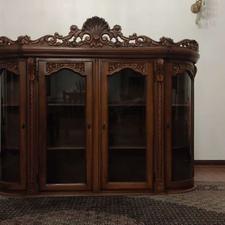 کتابخانه از نوع ویترین