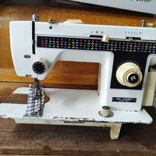 چرخ خیاطی ژانومه