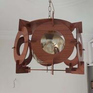 لوستر مدرن چوبی