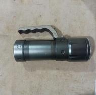 چراغ قوه پلسی