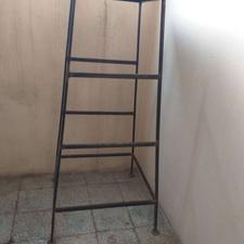 چهار پایه آهنی نونو تازه ساخت