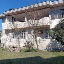 فروش ویلا با 400 متر بنا و 500 متر زمین مرکز شهر