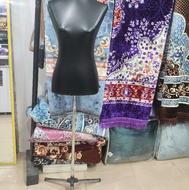 مانکن پایه فلزی چرم