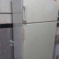 2تا یخچال .یکی فیلور و یکی ارج