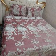 تخت خواب و میزآرایش و دو کمد پاتختی