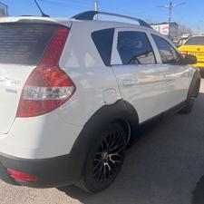 دانگ فنگ H30 کراس 1396 سفید