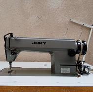 چرخ خیاطی صنعتی بسیار تمیز همراه با میز