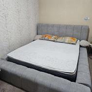تخت دو نفره در حد نو بدون تشک