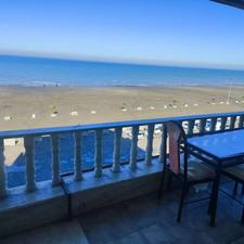 اپارتمان ساحلی نیمه مبله خ ازادی