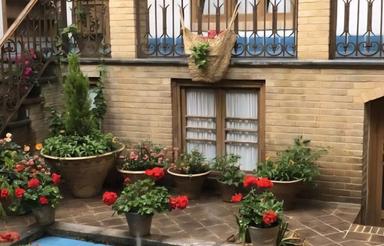 فروش خانه کلنگی 126 متر سه طبقه