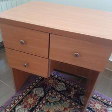 میز کار یا میز خیاطی