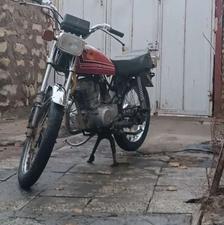 موتور سیکلت 200