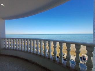 آپارتمان پلاک اول ساحل باچشم انداز بی نظیر 120متر