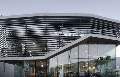 فروش ملک تجاری 475 متری بر اصلی خ تهران