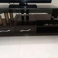 میز تلویزیون در حد نو