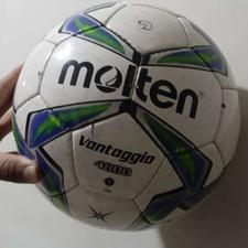 توپ فوتبال مدل مولتن