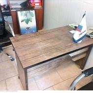 میز و صندلی و صندلی ارباب رجوع