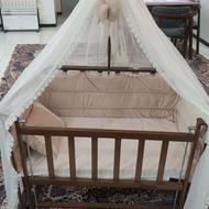 تخت و گهواره نوزاد برند ویونا