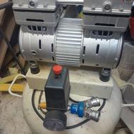 پمپ باد 50 لیتری سایلنت کدخدایی،منگنه BeA آلمانی