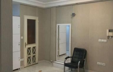 مجرد یا هوم افیس. آرایشگاه. بر اصلی دسترسی عالی