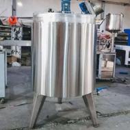 میکسر3جدار 700لیتری برای پخت شیر.پرکن.دربند.لیبل زن.تری بلوک