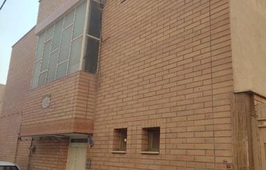 خانه ویلایی2 طبقه درمرکزشهر و بهترین موقعیت