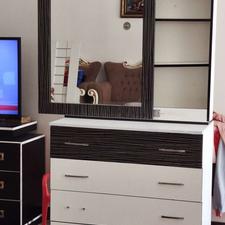 میز آرایش و کشو لباس