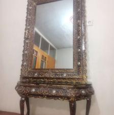 آیینه ومیز جلو