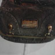 کیف جیبی یا مدارک جنس جیر نو و کیف رو دوشی جنس برزنتی