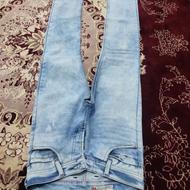 1 عدد تیشرت در حد نو و 1 عدد شلوار لی سنگ شور نو