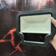 پرژکتور 100 وات