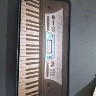 پیانو همراه کتاب اموزشی از پایه