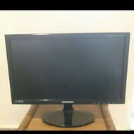 مانیتور کیبورد و موس