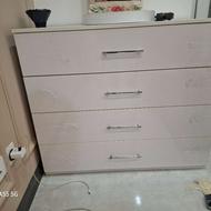 کمد 4 کشو ریل پهن .نو نو .بخاطر جا به جایی