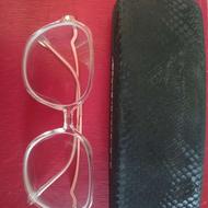 عینک طبی در حد نو