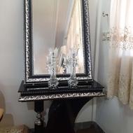 یک دست آینه و کنسول