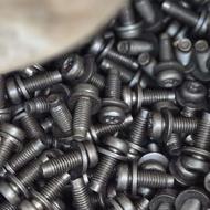 پیچ و مهره و میخ پرچ سایز مختلف