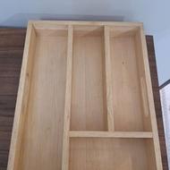 نظم دهنده قاشق و چنگال