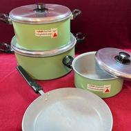 خریدار این ظروف هستم