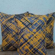 بالش بزرگسال حتی روزهای تعطیل