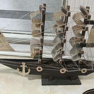 تعدادی وسایل چوبی دکوری