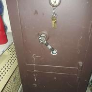 گاو صندوق با دو درب جداگانه