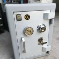 گاوصندوق رمز دیجیتال امنیت گاو صندوق کاوه