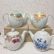 قوری چینی در 4 طرح مختلف