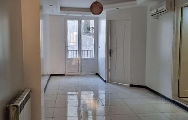 واحد 50 متری تک واحدی بسیار تمیز در خ اجاره دار