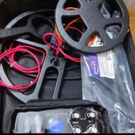 معدن یاب دارای چهار لوپ