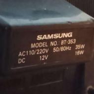 تلویزیون قدیمی دور چوبی