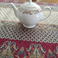 قوری چینی سفید