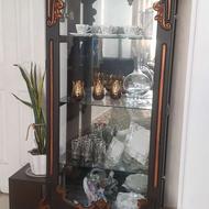 بوفه ایستاده